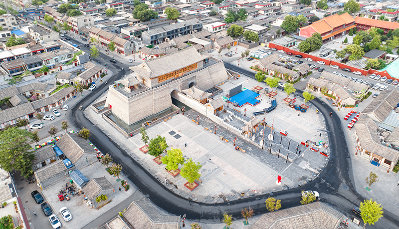 2022年9月8日，石家莊，航拍正定縣正定古城陽和樓與正定歷史文化街。